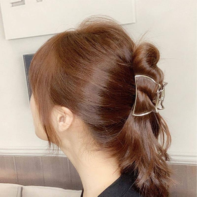 【Helena】復古小仙女極簡金色金屬爪夾 鯊魚夾 抓夾 洗澡髮夾 髮夾 髮飾 頭飾 配飾 生活用品【D51】-細節圖3