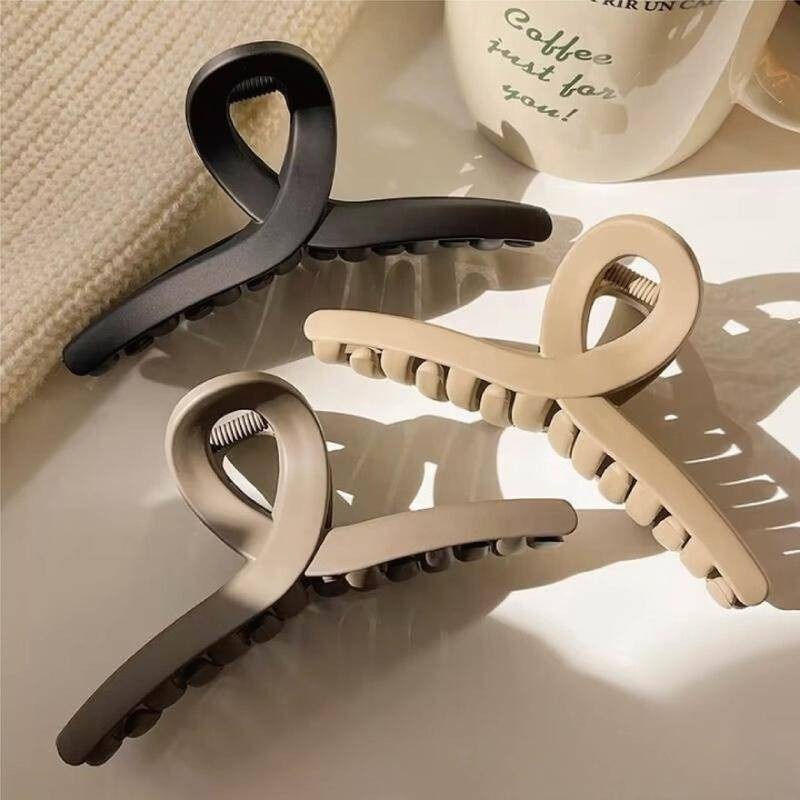 【Helena】磨砂交叉鯊魚夾 抓夾 大號抓夾 髮飾 霧面抓夾 夾子 鯊魚夾 盤髮夾 固定頭髮夾子【D75】-細節圖2