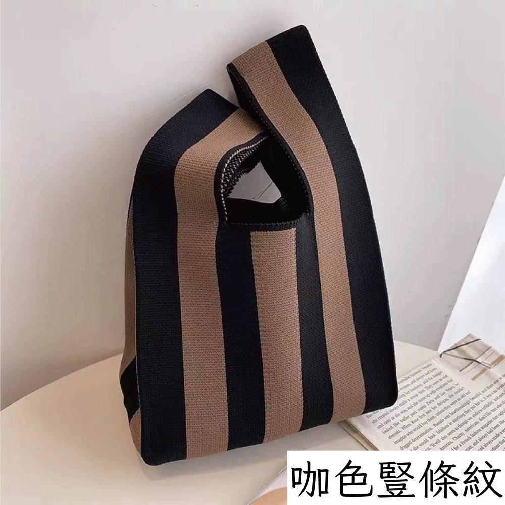 【Helena】針織毛線手提包 購物袋 便當袋 手腕包 印花小包 摺疊收納方便攜帶小提袋 單肩包 女包【D74】-規格圖11