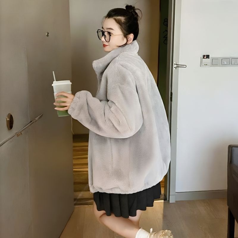 【海麗娜】仿兔毛立領毛毛外套 保暖長袖皮草大衣 韓版拉鏈冬季落肩寬鬆慵懶風口袋翻領 中長款上衣 女裝【A2292】-細節圖8
