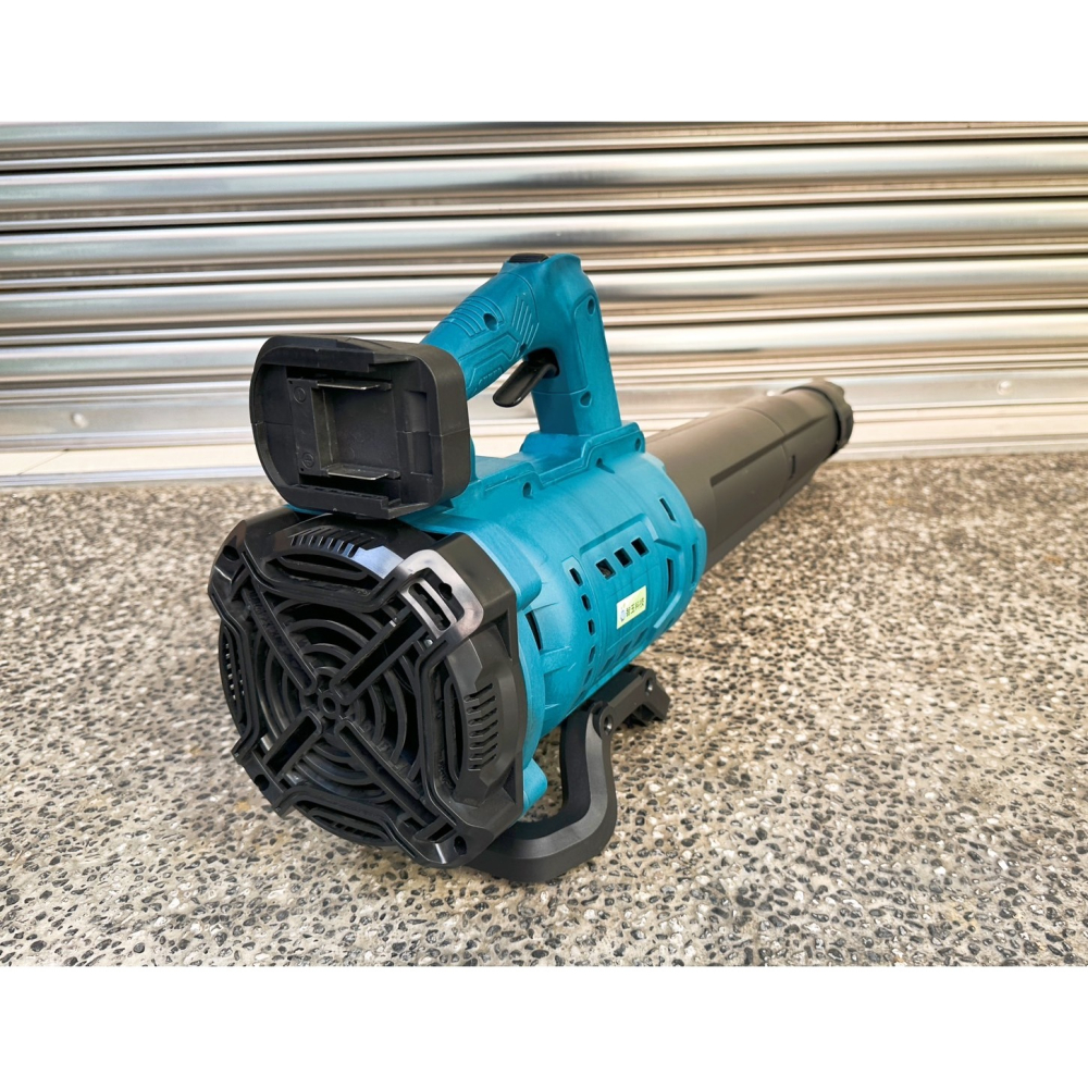 無刷鋰電大型直立式吹風機 卡扣款 通用牧田款18V插腳 4.0AH /除雪吹塵吹葉機/暴風槍/強力多功能鼓風機-細節圖7