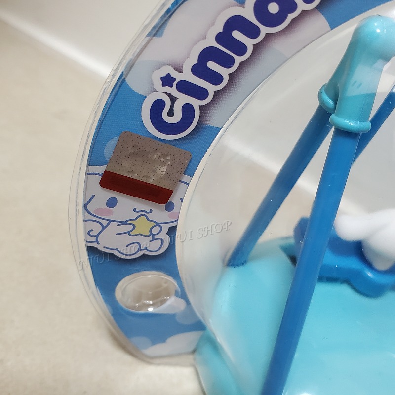 【NIUI SHOP】三麗鷗 太陽能盪鞦韆 酷洛米 大耳狗【正版授權】太陽能動力 可動公仔 擺件 裝飾公仔 A1-細節圖3