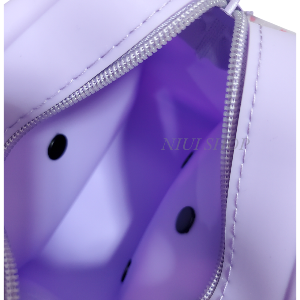 【NIUI SHOP】三麗鷗酷洛米正方型矽膠包 兒童斜背包 隨身包 酷洛米包包 【台灣正版授權】B1-細節圖2