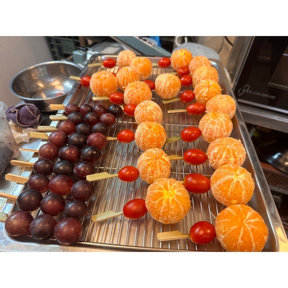 整顆砂糖橘迷你糖葫蘆(一整顆橘子夾一顆番茄)-細節圖2