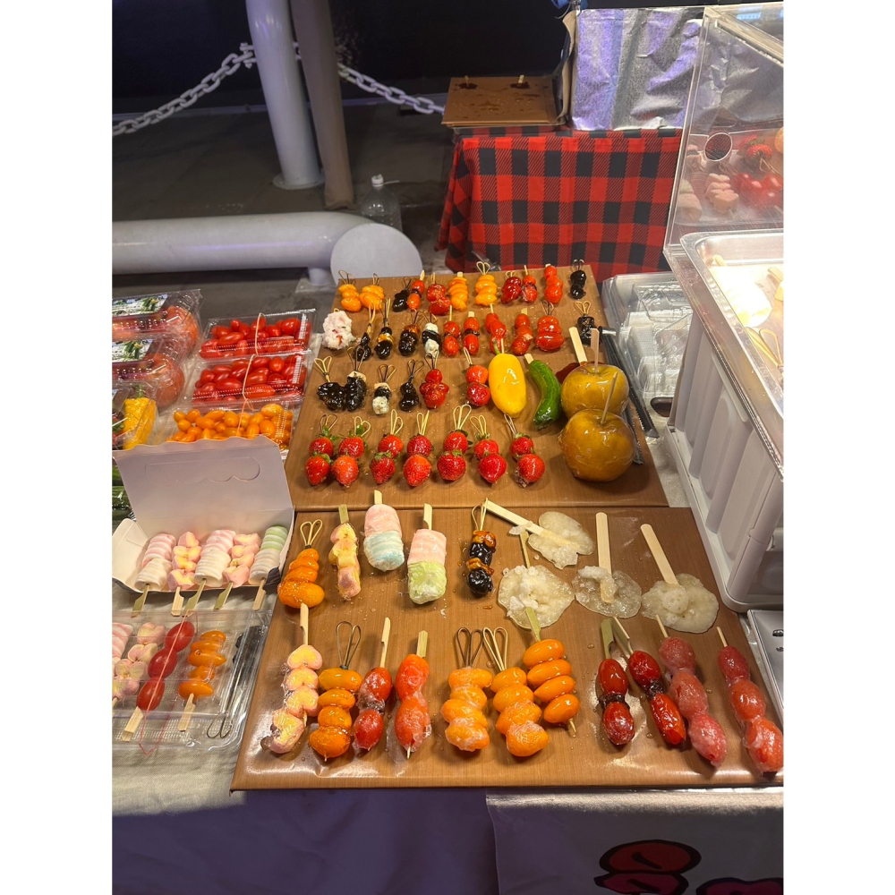 2顆草莓上裹白色巧克力創意糖葫蘆-細節圖7