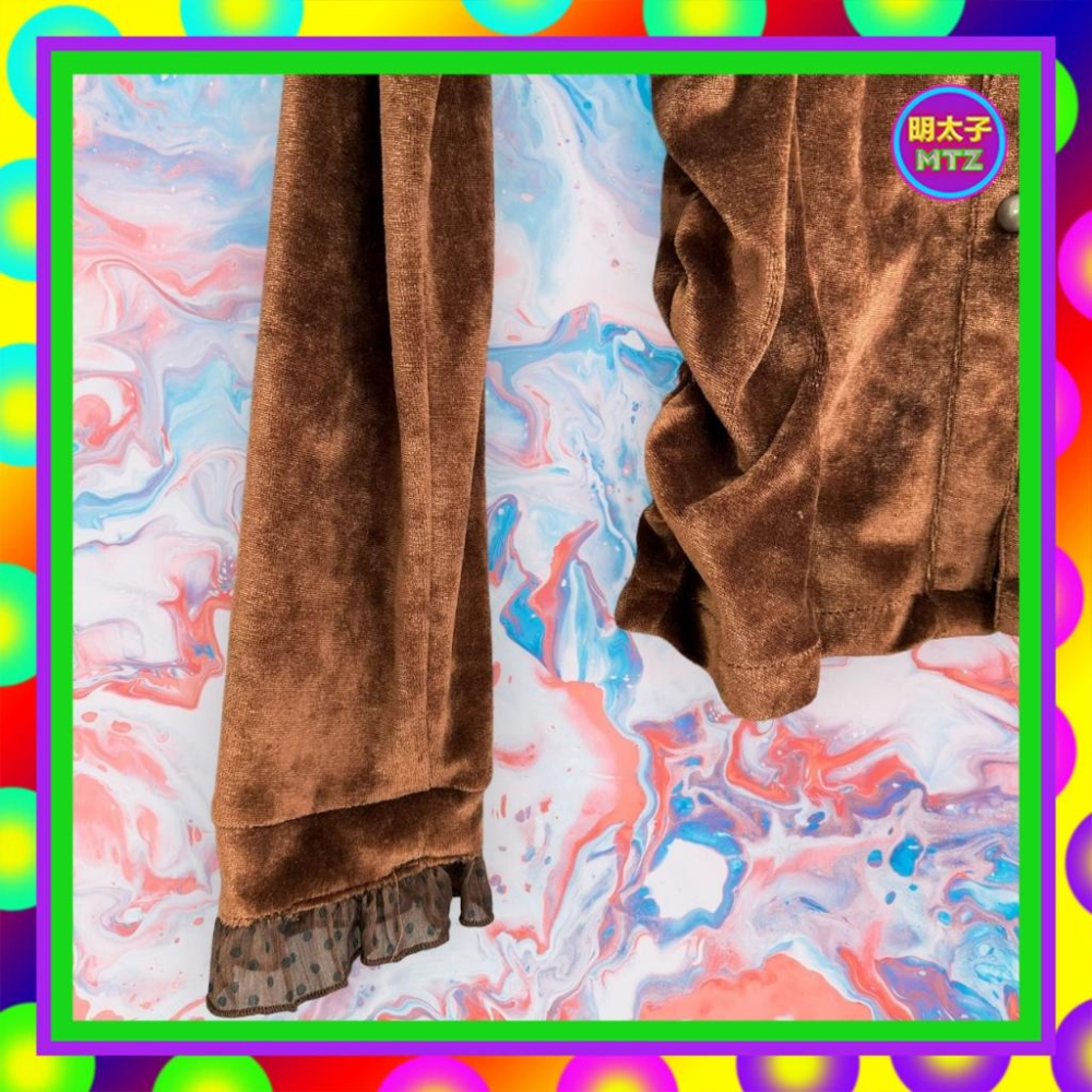 二手 咖啡色 絨面 綁帶 荷葉領 側邊抓褶 彈性 長袖 襯衫 F1116 【明太子 古著應召站】-細節圖3