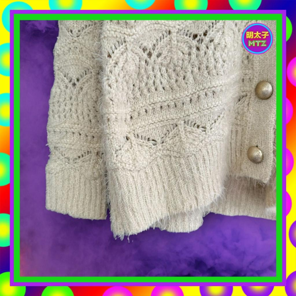 二手 RUNISBABY 米色 毛衣 鬚鬚 金蔥 微鏤空 彈性 排釦 長袖 外套 F1113 【明太子 古著應召站】-細節圖3