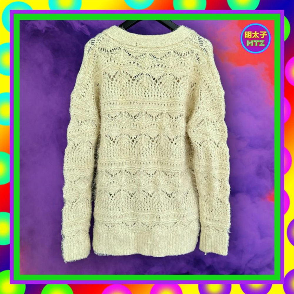 二手 RUNISBABY 米色 毛衣 鬚鬚 金蔥 微鏤空 彈性 排釦 長袖 外套 F1113 【明太子 古著應召站】-細節圖4