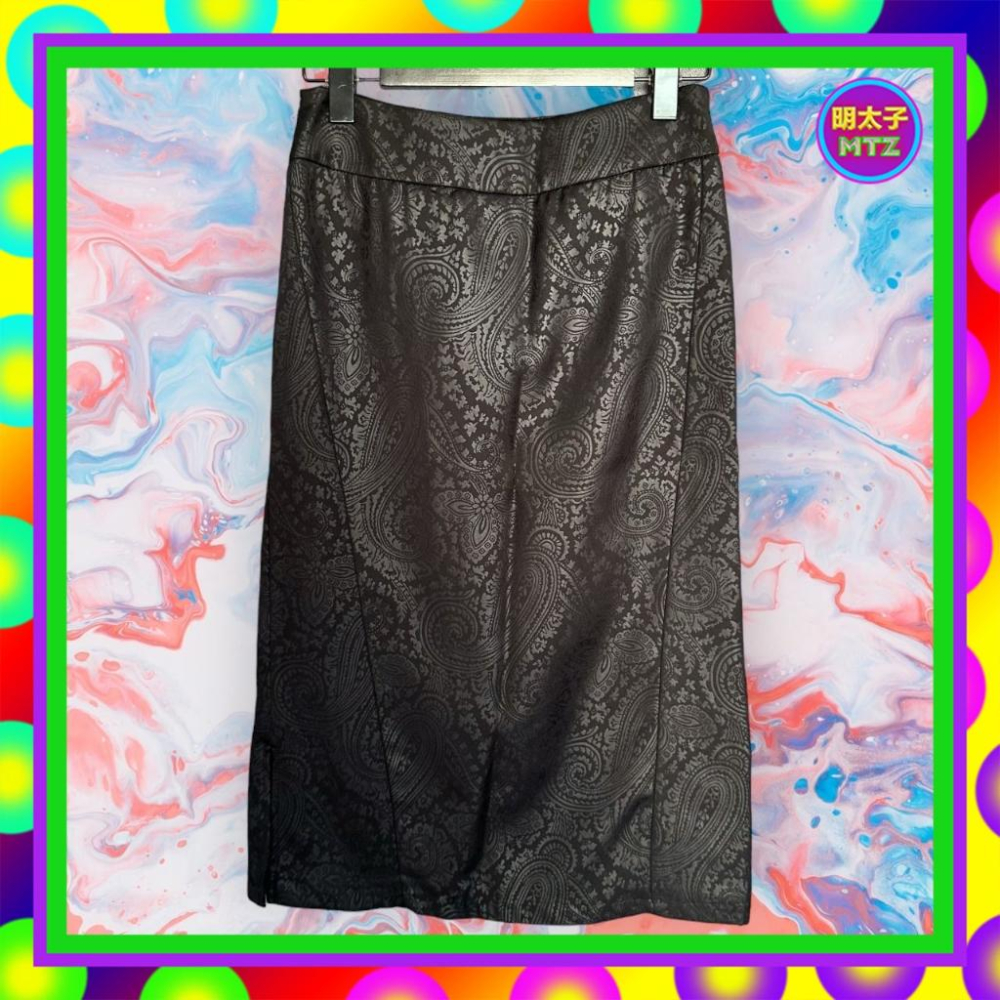 二手 2CV 黑色 輕薄 微亮面織紋 拼接 合身 高腰 26 短裙 F1107 【明太子 古著應召站】-細節圖4