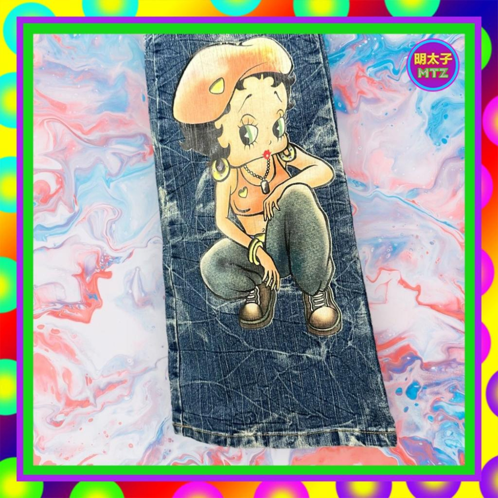 二手 貝蒂噗 藍色 牛仔 彈性 皺紋 口袋 印花 微喇叭 低腰 29 長褲 F928 【明太子 古著應召站】-細節圖3