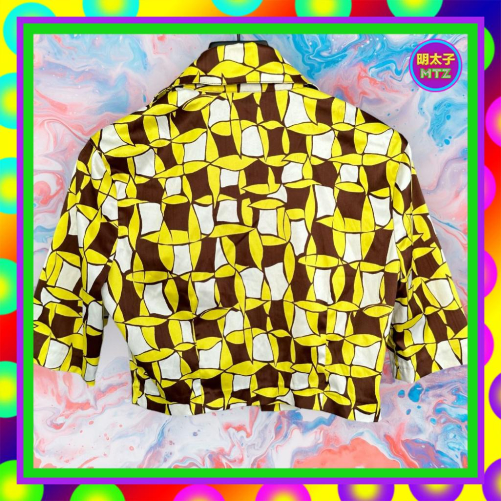 二手 MISSHATO 咖黃白配色 印花 略亮面 微挺 彈性 短版 短袖 襯衫 F913 【明太子 古著應召站】-細節圖3