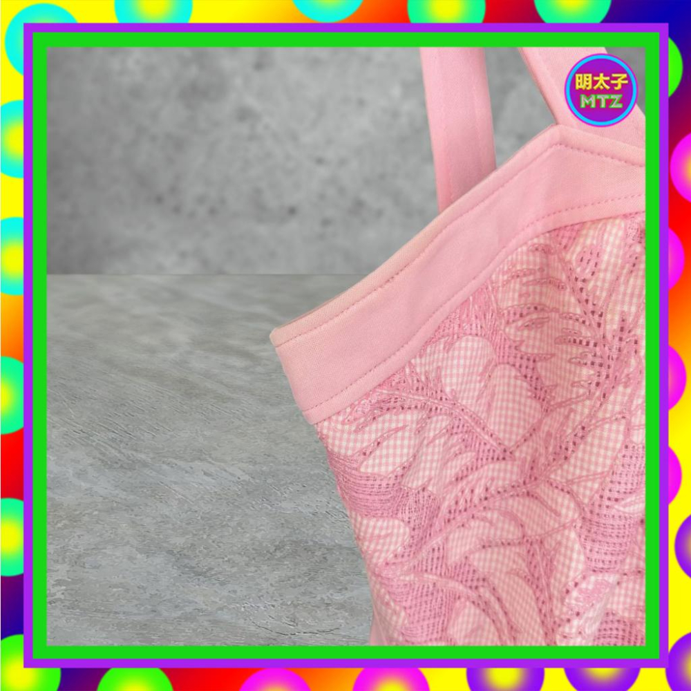 二手 CAT LADY 粉紅色 輕薄軟 微透 彈性 接 正面印花織紋 抓奶皺 背心 F720 【明太子 古著應召站】-細節圖2