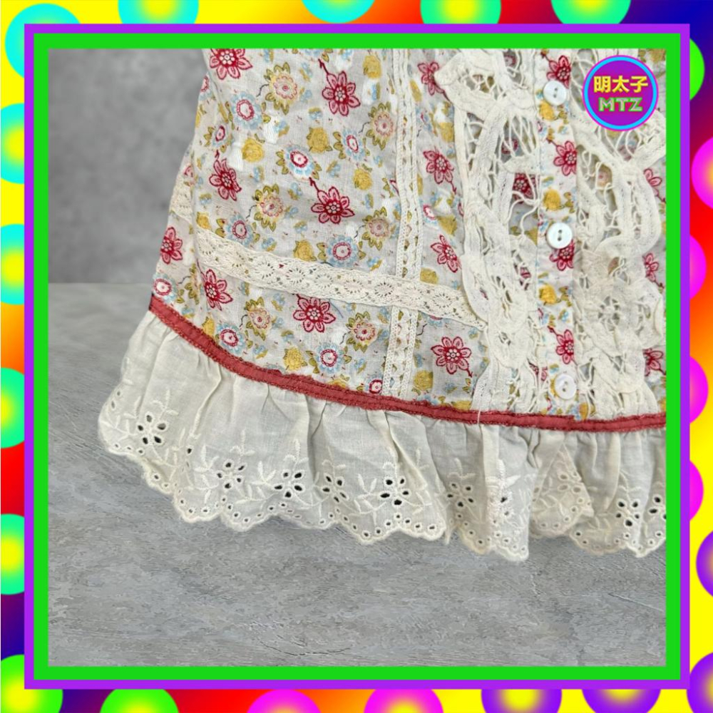 二手 CHAVANA 米咖配色 彩色印花 輕薄 微挺 微透 蕾絲 略彈性 排釦 背心 F720 【明太子 古著應召站】-細節圖3