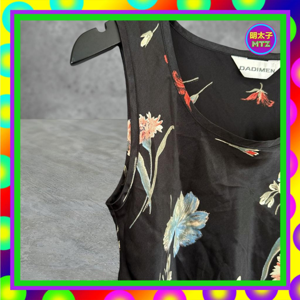 二手 DADIMEN 黑色 緞面 彩色印花 輕薄飄逸 傘狀 背心 F717 【明太子 古著應召站】-細節圖2