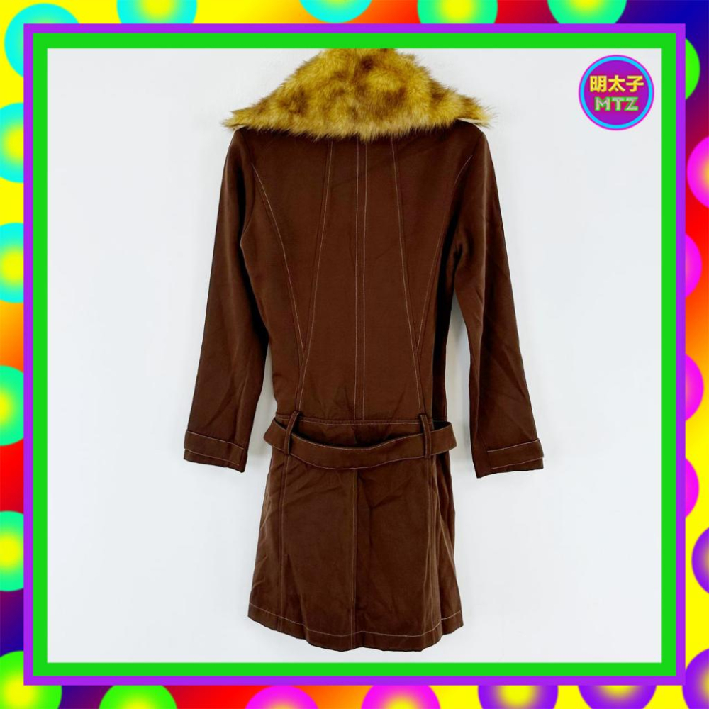 二手 HER HIM 咖啡色 微挺 上拉鍊 可拆毛領 附金屬頭腰帶 長袖 洋裝 F130 【明太子 古著應召站】-細節圖4