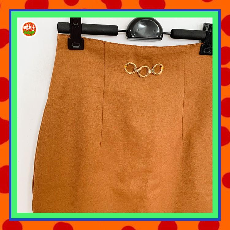 二手 棕色 微挺 窄版 合身 金屬腰飾 高腰 25 短裙 D627 【明太子 古著應召站】-細節圖2