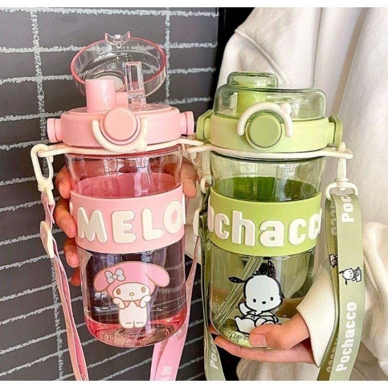 745ML三麗鷗雙飲塑料杯便攜時尚兒童背帶太空吸管杯學生斜跨水壺-細節圖3