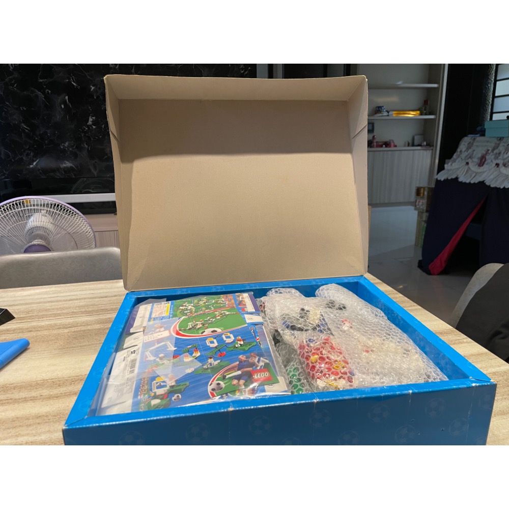Lego 樂高 3425 3404 3408 足球 世界盃 絕版 運動 巴士 裁判 國家隊 射門 守門員 世界-細節圖3