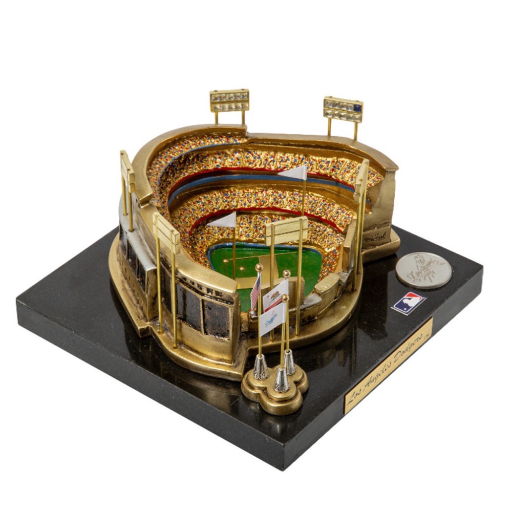 洛杉磯道奇 道奇球場鑄銅複刻模型（附大理石基座與壓克力展示盒）-細節圖3