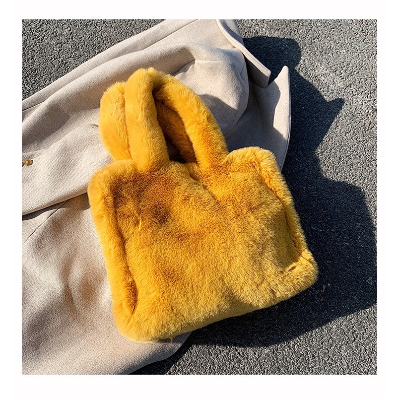 𝗥𝗼𝗹𝗹𝘆𝘇｜毛絨絨手提托特包（5色）-細節圖7