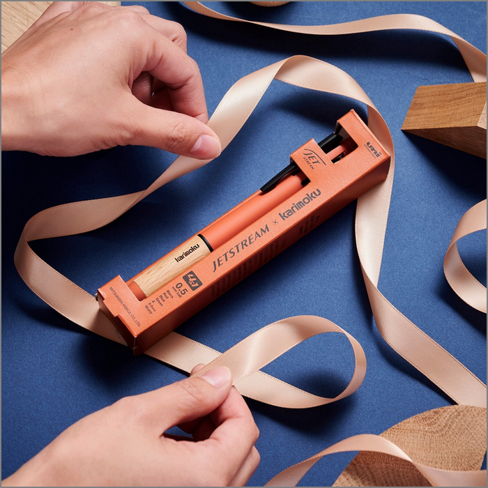 Uni 三菱／JETSTREAM X Karimoku 4&1 多機能筆 多功能筆 黑 紅 藍 綠 MSXE5KF05-細節圖6