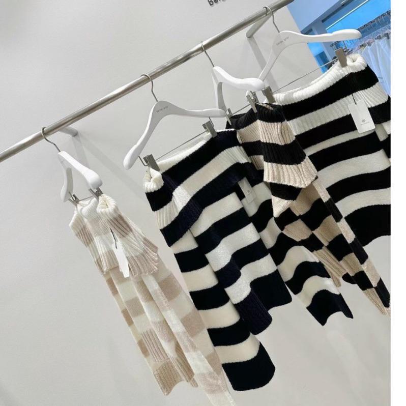 Ashley 正韓 翻領 條紋 針織上衣 長袖上衣 露肩上衣 女生上衣 現貨-細節圖2