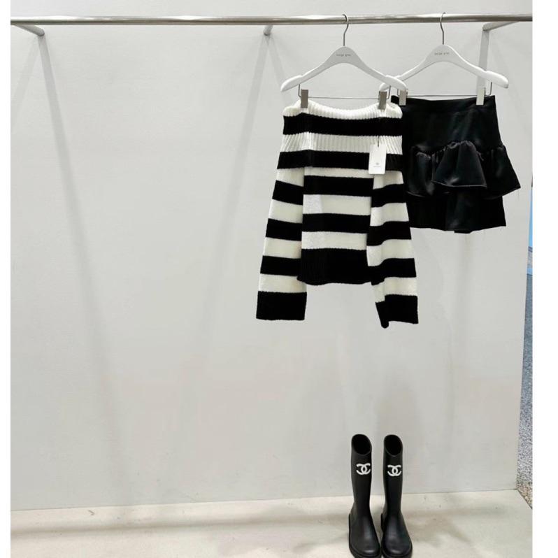 Ashley 正韓 翻領 條紋 針織上衣 長袖上衣 露肩上衣 女生上衣 現貨-細節圖3