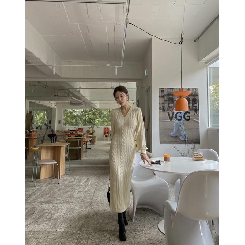 AK韓國連線 麻花v領針織長洋裝 長版針織洋 薄針織 綁帶針織洋裝 長洋裝-細節圖2