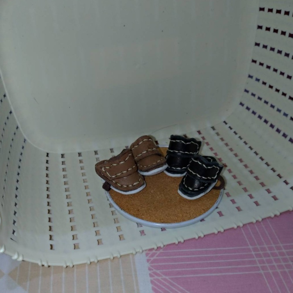 [手工皮革飾品－小鞋飾 /吊飾  ] 2023 純手工 植鞣革(真皮) 小鞋飾 讓你的鞋與眾不同!! (D / E )款-細節圖6