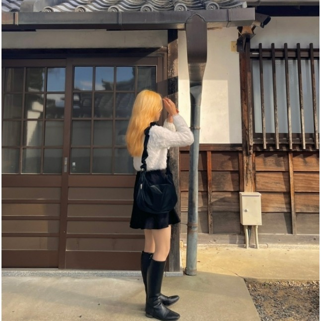 [預購 每周日中午 12:00收單] 2024 正韓 CARLYN BABE 肩背包 M-細節圖7