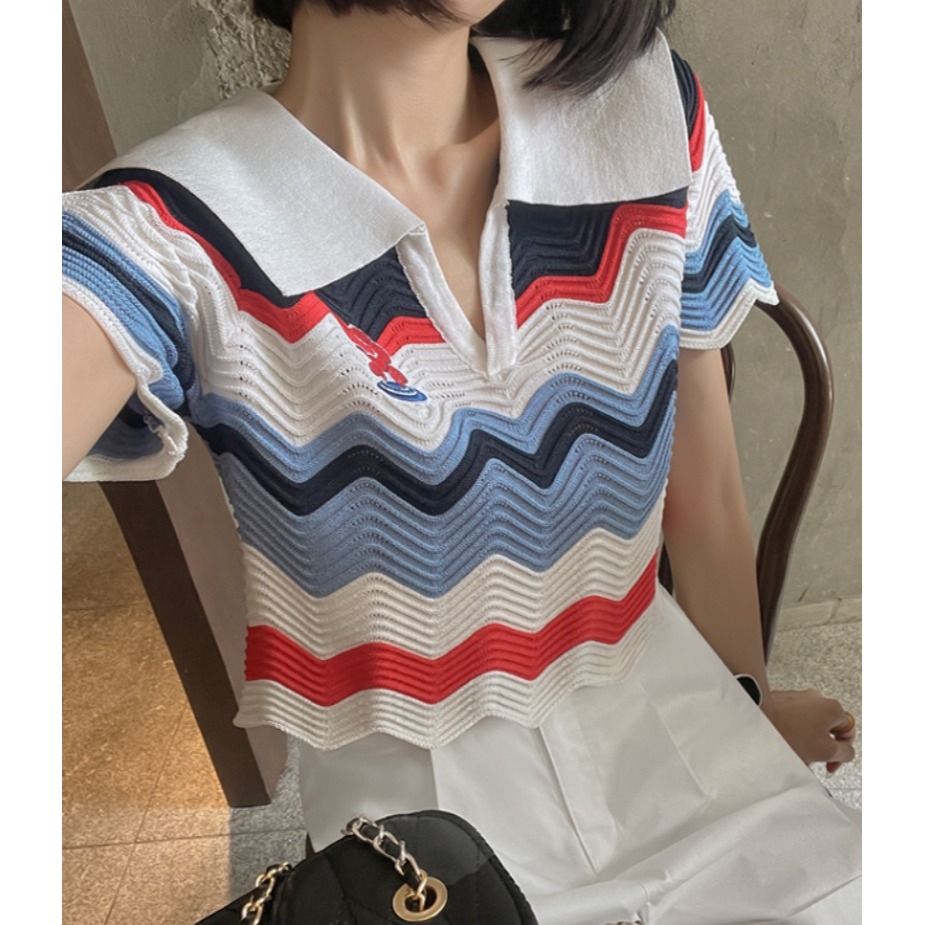 [預購 每周日中午 12:00收單] 2024 正韓 dabagirl 春夏女裝 彩色波浪紋 v字海軍領針織上衣-細節圖2