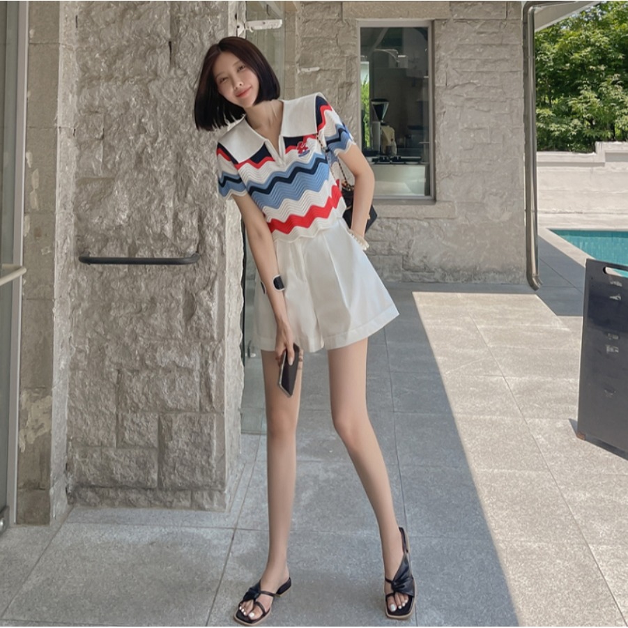 [預購 每周日中午 12:00收單] 2024 正韓 dabagirl 春夏女裝 彩色波浪紋 v字海軍領針織上衣-細節圖4