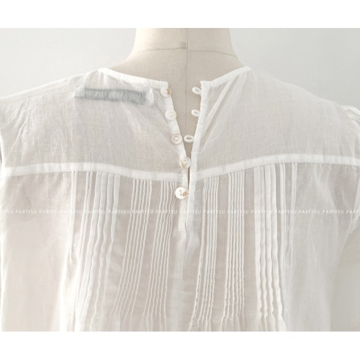 [預購 每周日中午 12:00收單] 2024 正韓 partysu 春夏女裝  泡泡袖蕾絲短版上衣-細節圖7