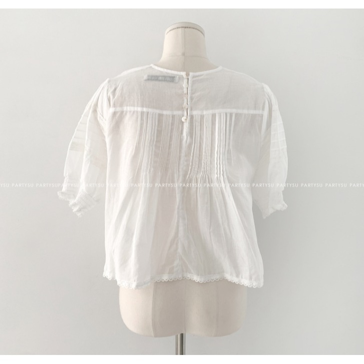 [預購 每周日中午 12:00收單] 2024 正韓 partysu 春夏女裝  泡泡袖蕾絲短版上衣-細節圖8