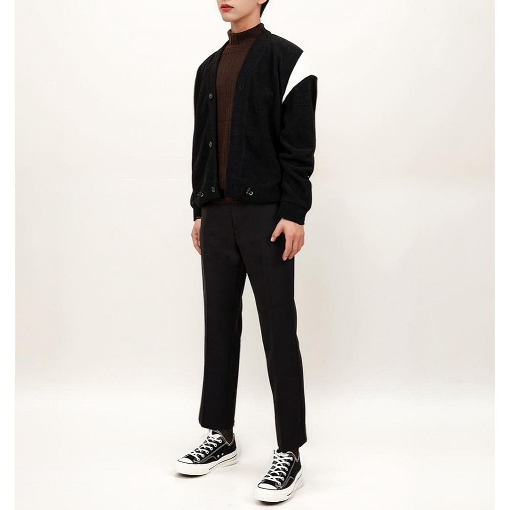 [是男裝喔~][預購 每周日中午 12:00收單] 2024 正韓 smallman 秋冬男裝 肩膀三角色塊開襟衫-細節圖4