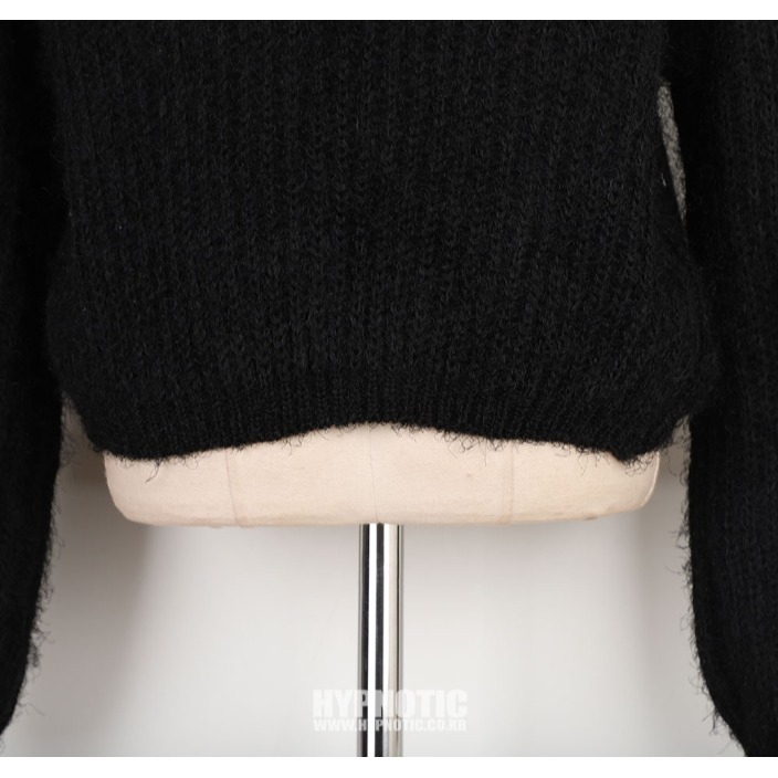 [預購 每周日中午 12:00收單 ] 2024 正韓 hypnotic 秋冬女裝 時尚俏麗 一粒釦 短版針織開襟衫-細節圖9