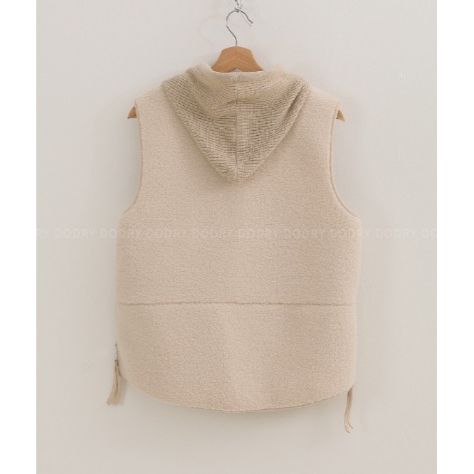 [預購 每周日中午 12:00收單] 2024 正韓 dodry 秋冬女裝  異材質拼接 可拆式連帽背心-細節圖10