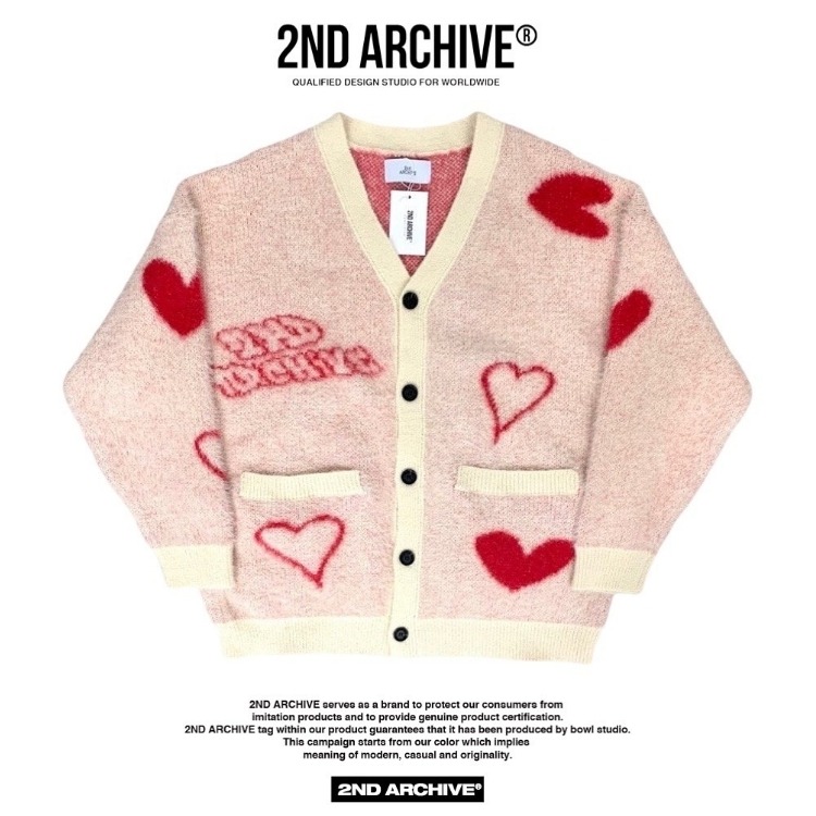 [預購 每周日中午 12:00收單] 2025 正韓 設計師棟 花式愛心針織外套-細節圖2