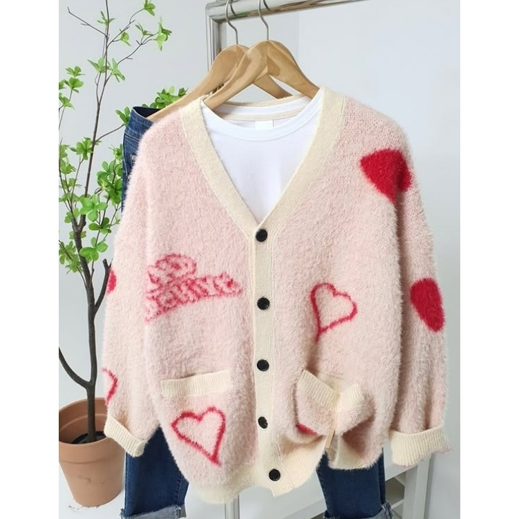[預購 每周日中午 12:00收單] 2025 正韓 設計師棟 花式愛心針織外套-細節圖4