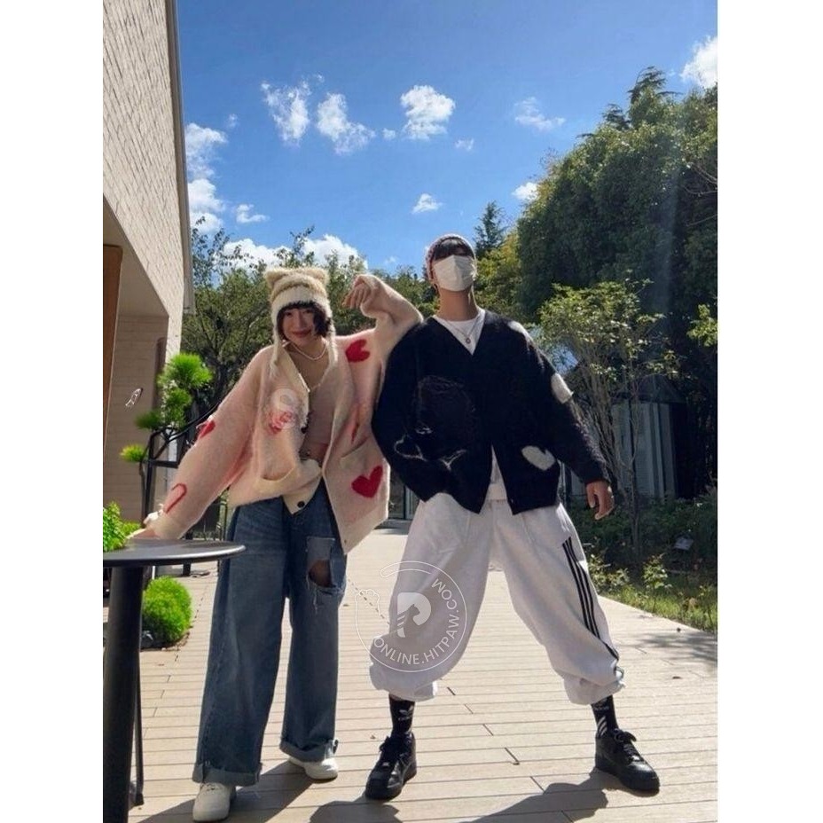 [預購 每周日中午 12:00收單] 2025 正韓 設計師棟 花式愛心針織外套-細節圖7