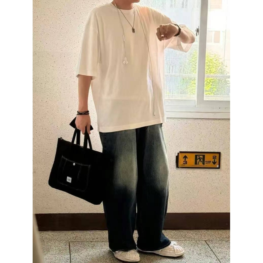 [閃購 特惠] [2025 02 24 中午 12:00收單] 2025 韓國 LEE  特殊設計手提包-細節圖2