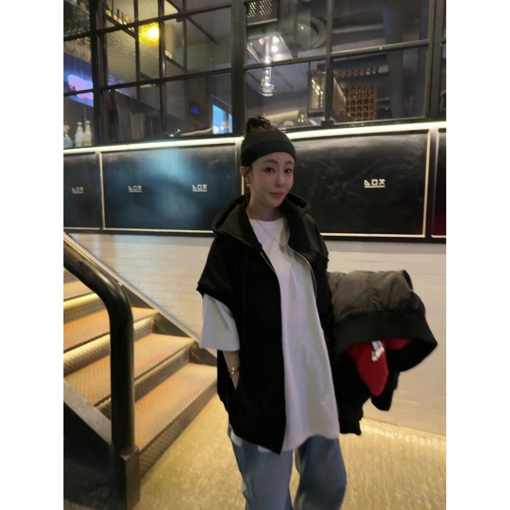 [預購 每周日中午 12:00收單] 2025 韓國 東大門 泰妍家 立體愛心連帽背心-細節圖4