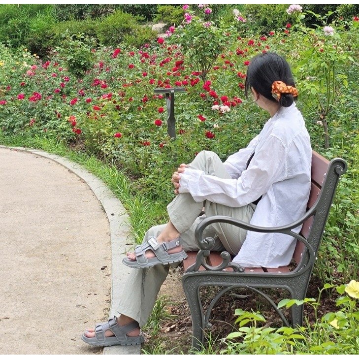 [韓國限時限量打折款 錯過可惜!] 2025 韓國 打折款~DISCOVERY 休閒涼鞋(邊錫佑穿)-細節圖4