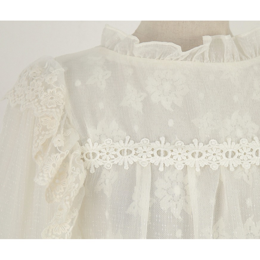 [預購 每周日中午 12:00收單] 2025 韓國 dabagirl 初春女裝 蕾絲微透束口喇叭袖上衣-細節圖9