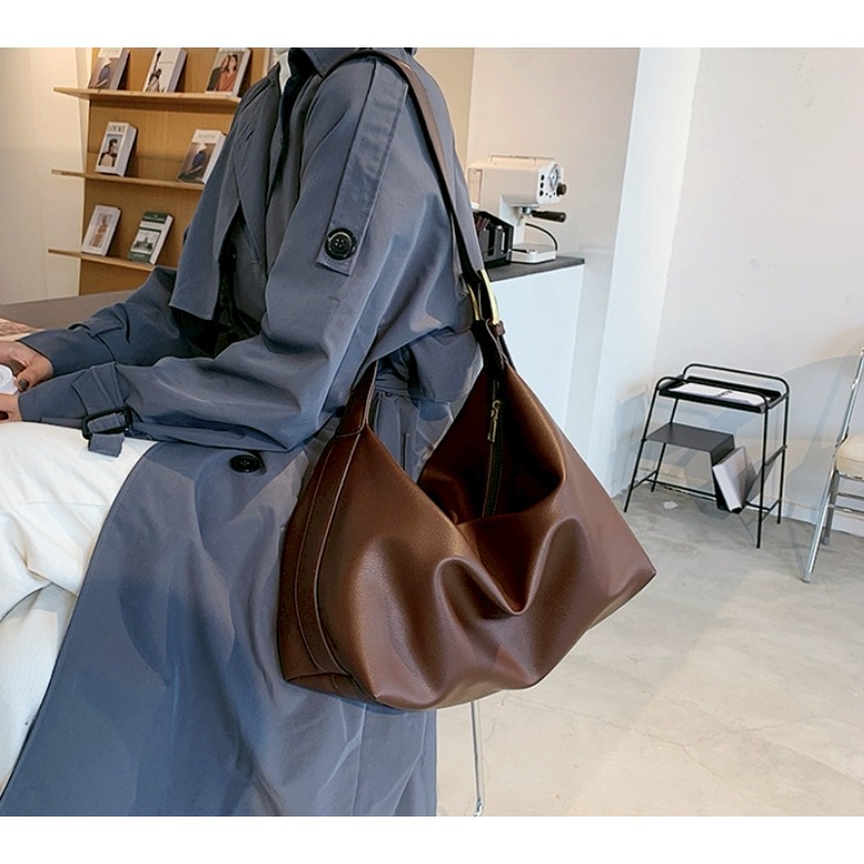 [預購 每周日中午 12:00收單] 2025 韓國 東大門 女生包包  大容量肩背包-細節圖2