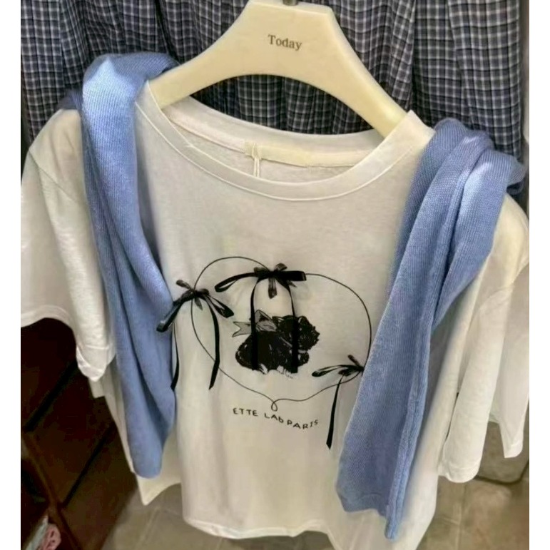 [預購 每周日中午 12:00收單] 2025 韓國東大門 春夏女裝 蝴蝶結愛心小貓短袖T-細節圖3