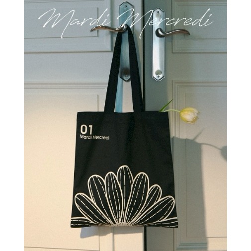 [預購 每周日中午 12:00收單] 2025 韓國  MARDI ＇25春夏新款  經典雛菊雙面棉質托特包-細節圖3
