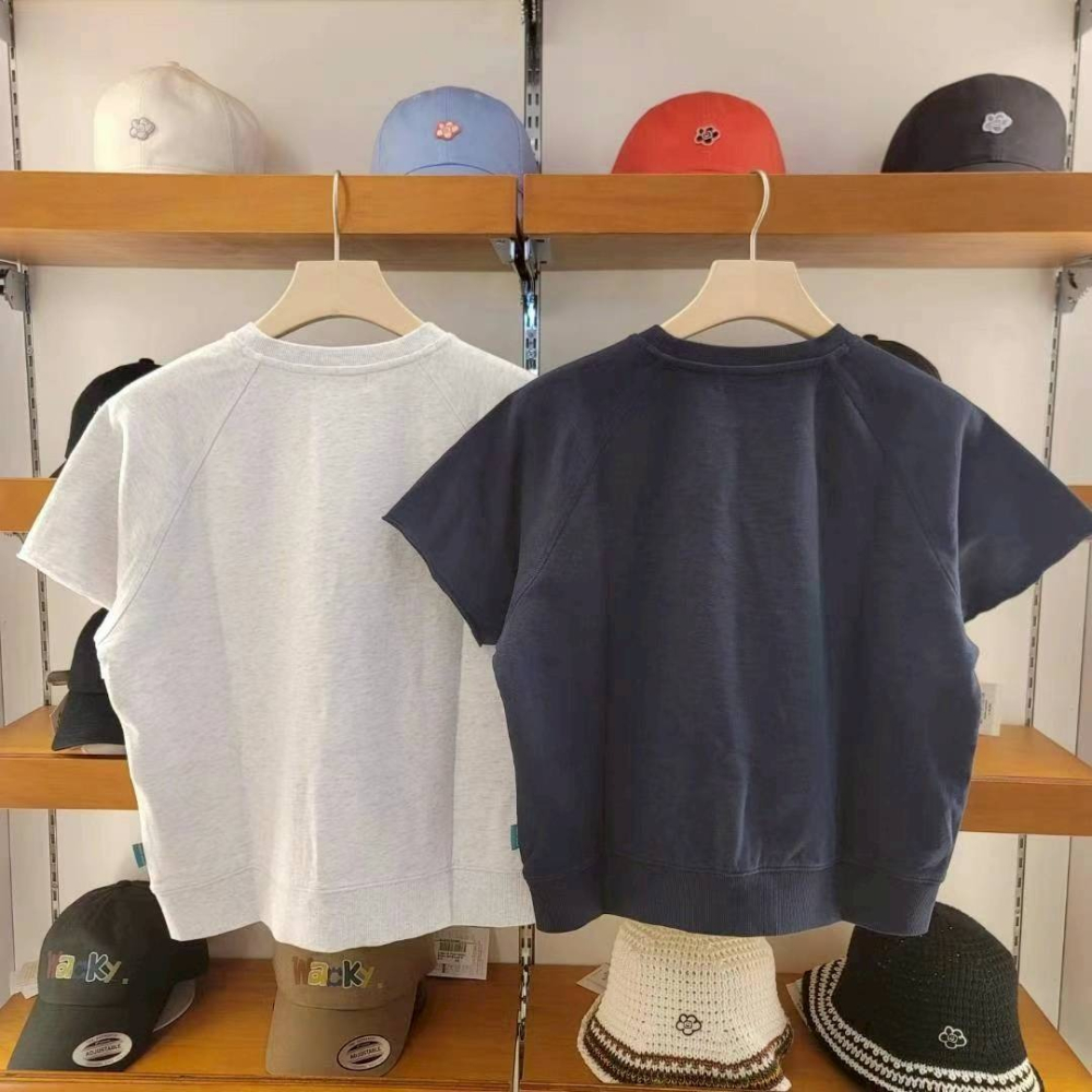 [預購 每周日中午 12:00收單] 2025 韓國 WACKY WILLY 春夏新款   LOGO花朵短上衣(女款)-細節圖6