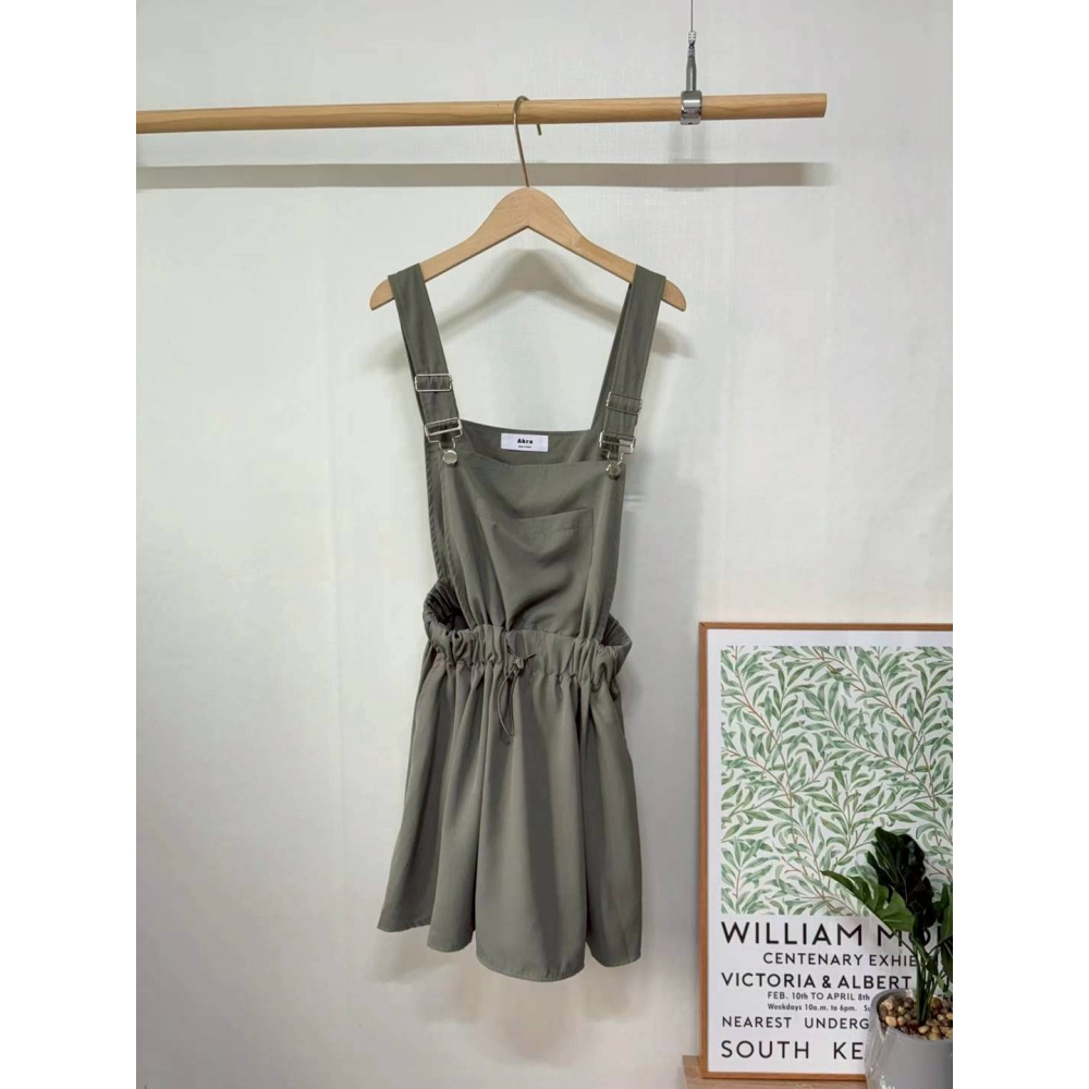 [預購 每周日中午 12:00收單] 2025 韓國 春夏女裝 休閒時尚 俏麗可愛 抽繩吊帶短裙-細節圖7