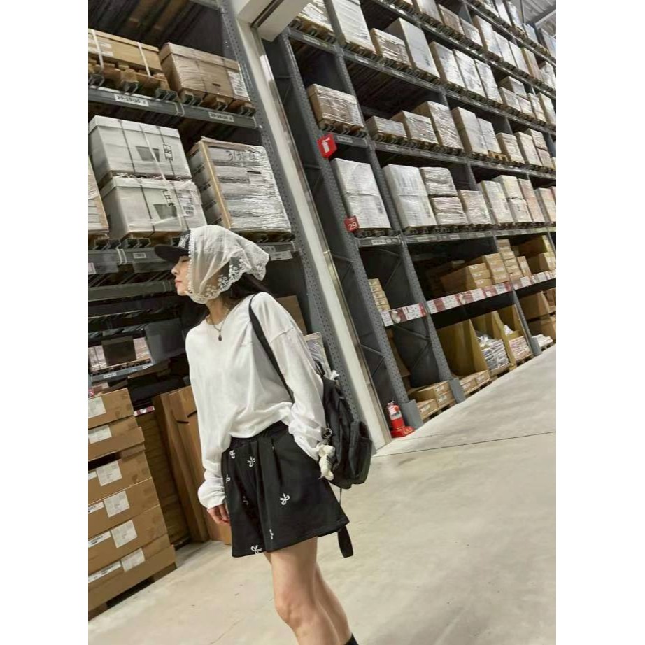 [預購 每周日中午 12:00收單] 2025 韓國 春夏女裝 蝴蝶結刺繡短褲-細節圖5